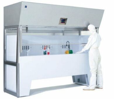 Standard Wet Bench, shown with optional Vertical Laminar Flow Hood  |  2000-16 displayed